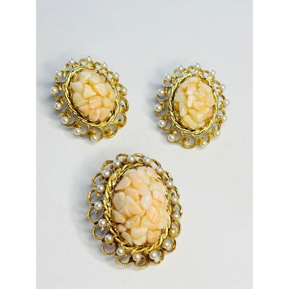 Vintage Faux pearl & Coral Clip-On Earrings & Brooch Set - Picture 1 of 8
